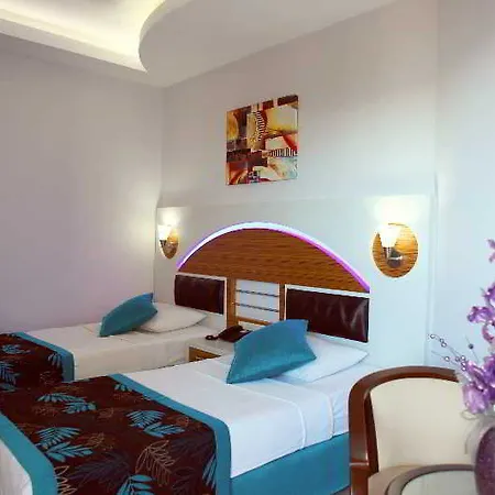 Gural Hotel 3*
